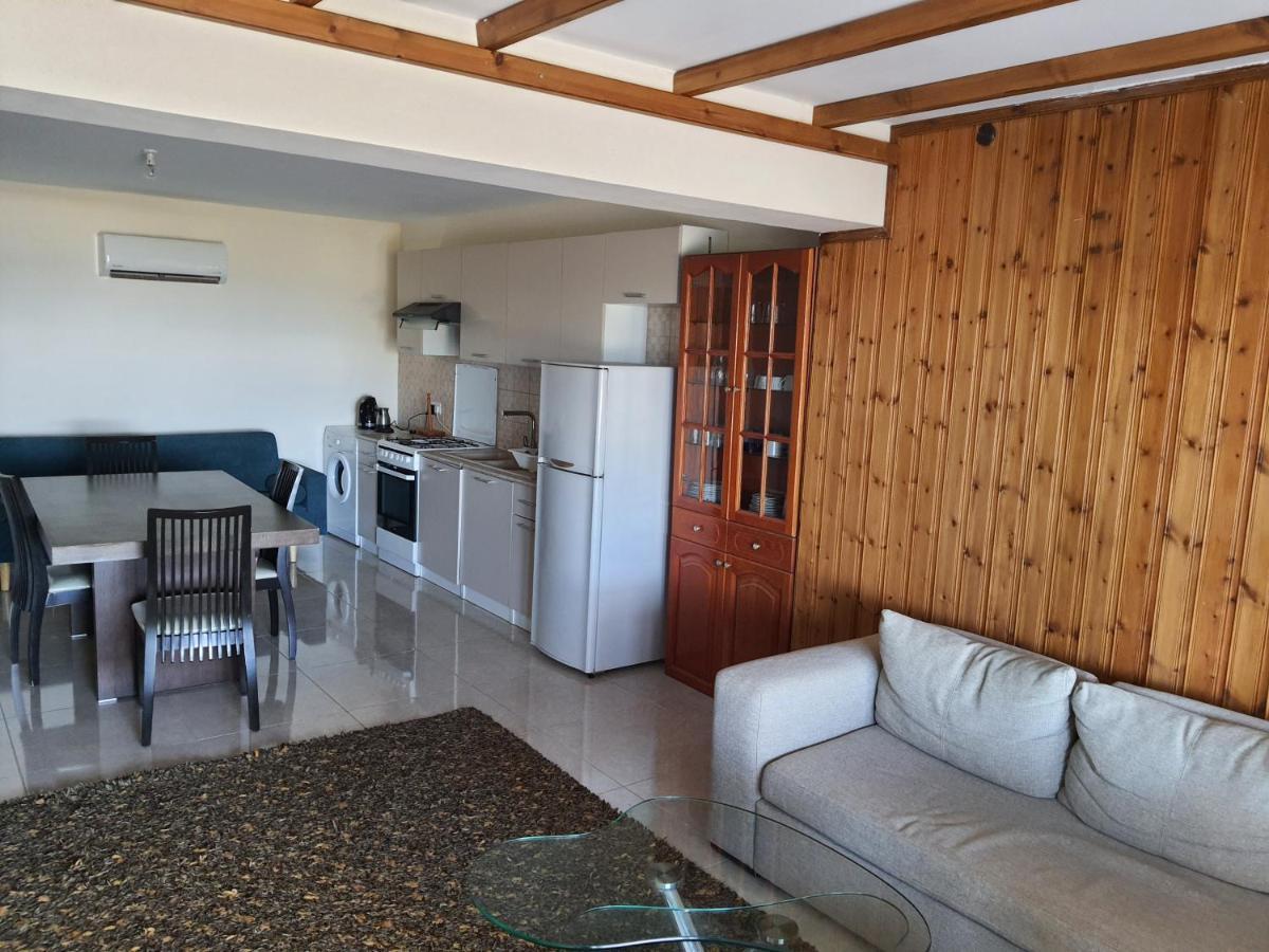 Joanna Sunset Apts Pomos Dış mekan fotoğraf