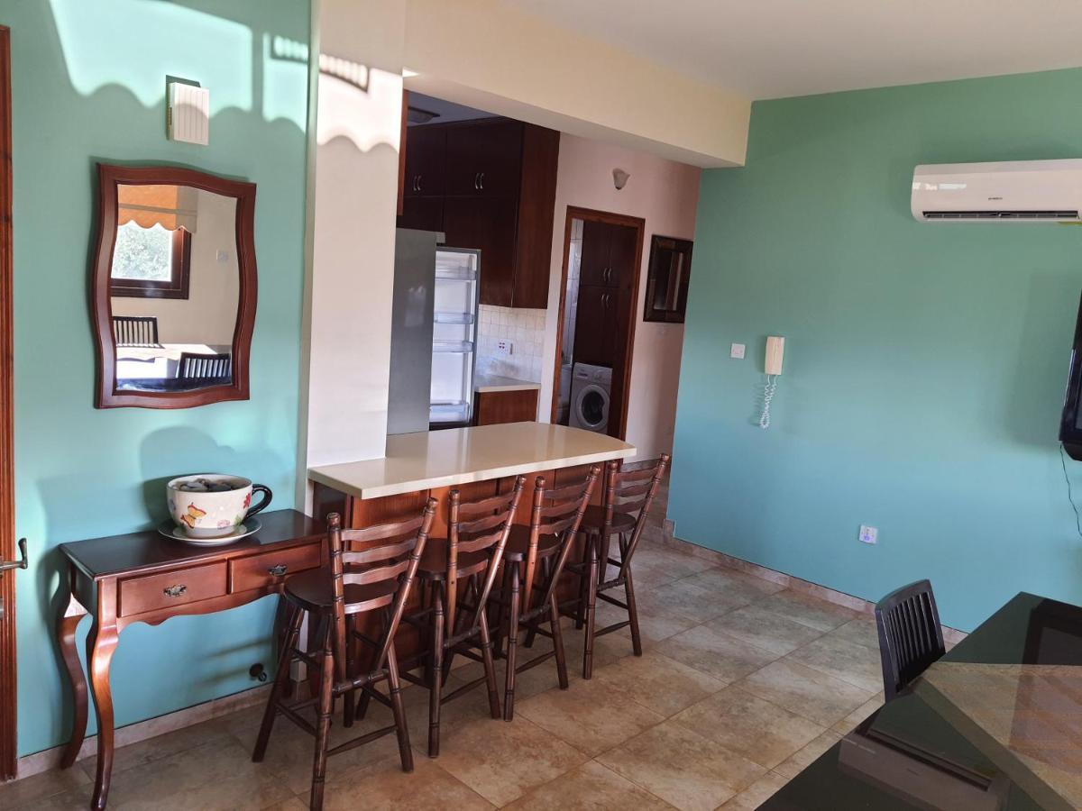 Joanna Sunset Apts Pomos Dış mekan fotoğraf