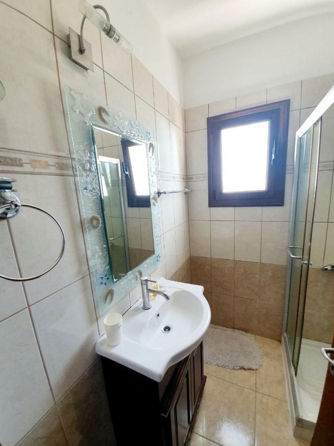 Joanna Sunset Apts Pomos Dış mekan fotoğraf