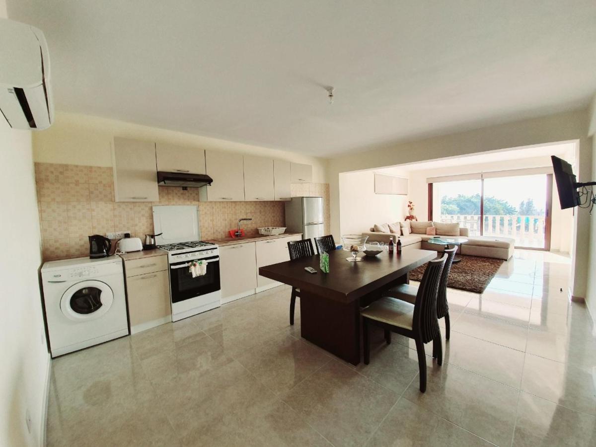 Joanna Sunset Apts Pomos Dış mekan fotoğraf